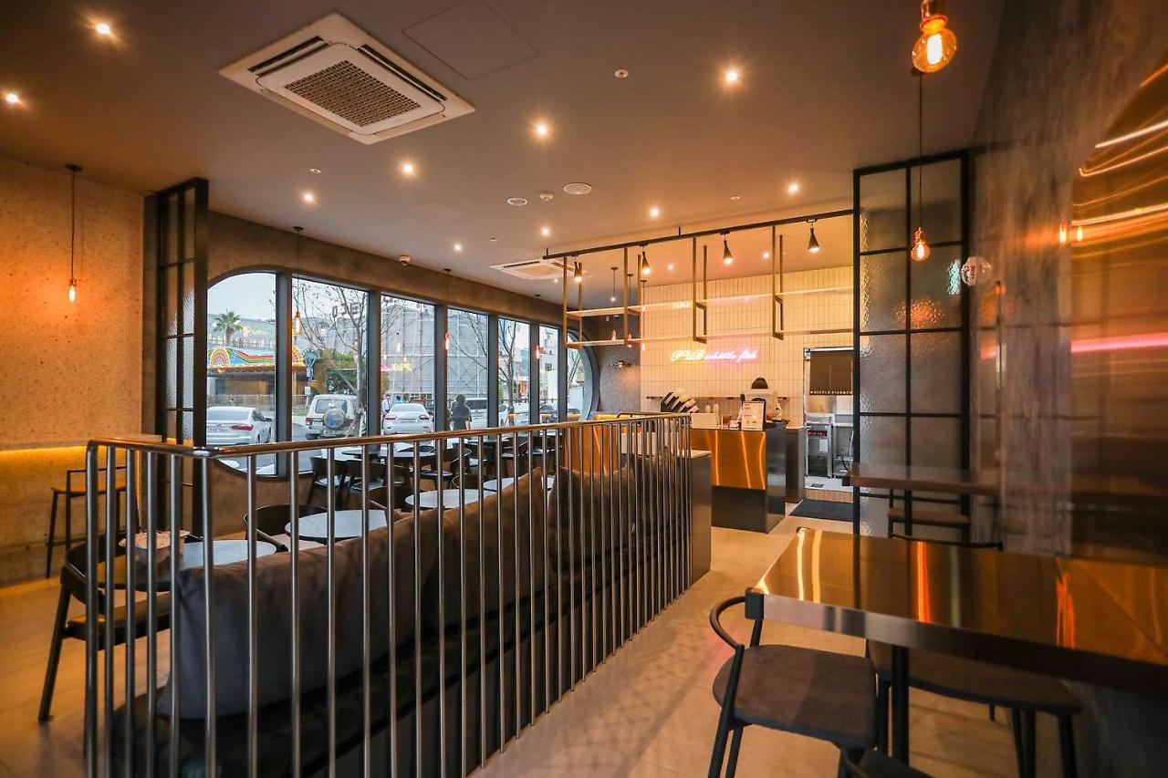Hotel Whistlelark Jeju Esterno foto